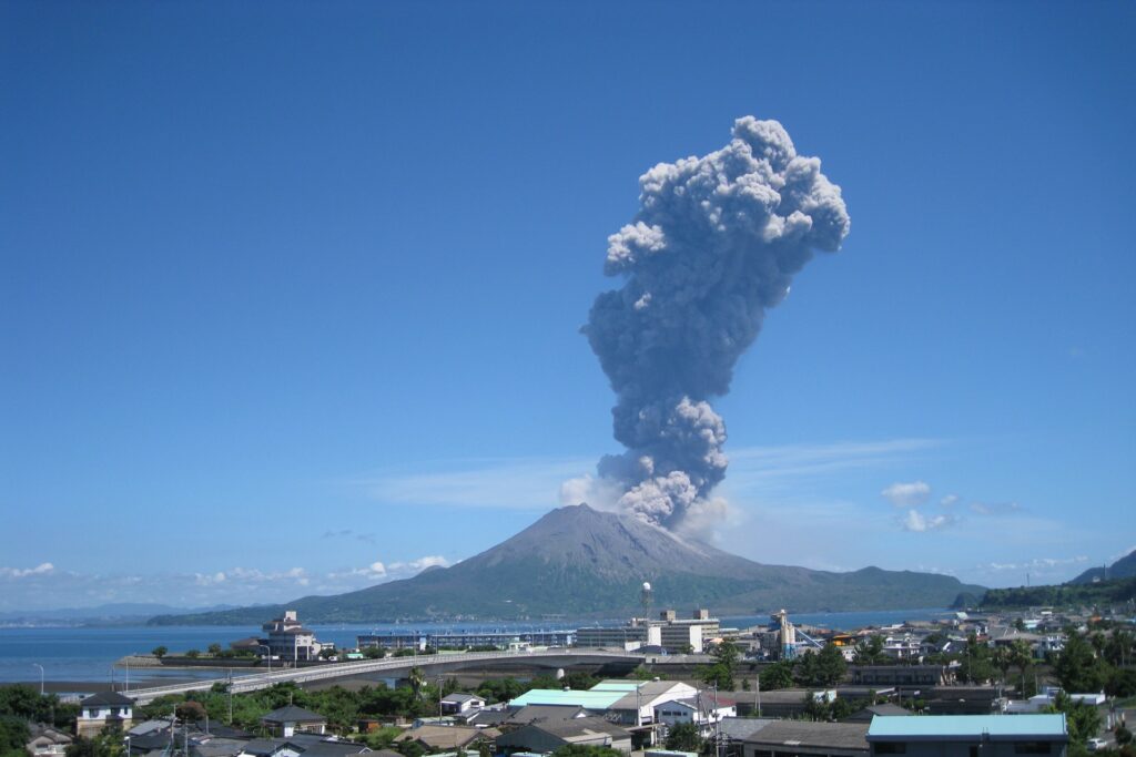 Volcanic eruption in Kagoshima, the origin of ONSEN WATER 99